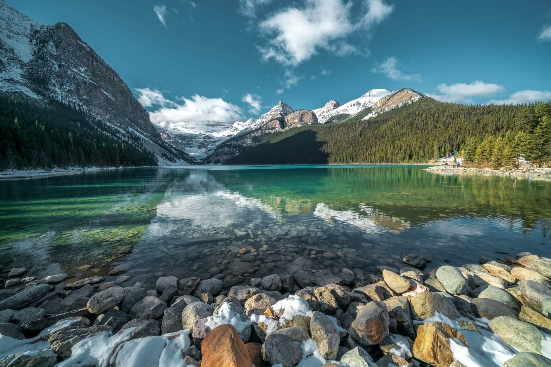 Bị từ chối Work Permit đến nhận được Pre-Arrival Services: Hành trình định cư Canada trong 24 tháng