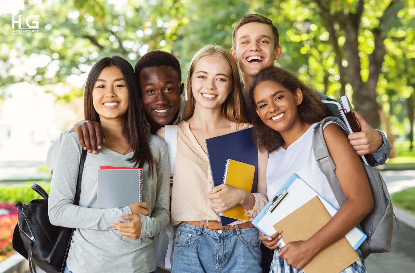 Người có giấy phép lao động tại Canada có thể mua nhà nhưng phải tuân thủ quy định thuế