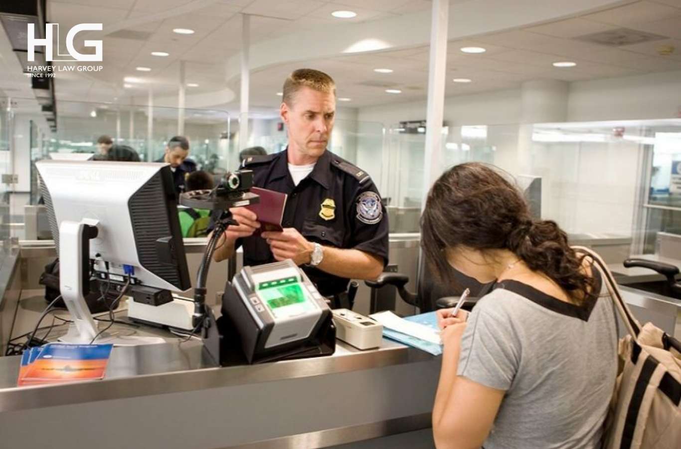 Một số lưu ý khi xuất nhập cảnh với thẻ xanh Mỹ 