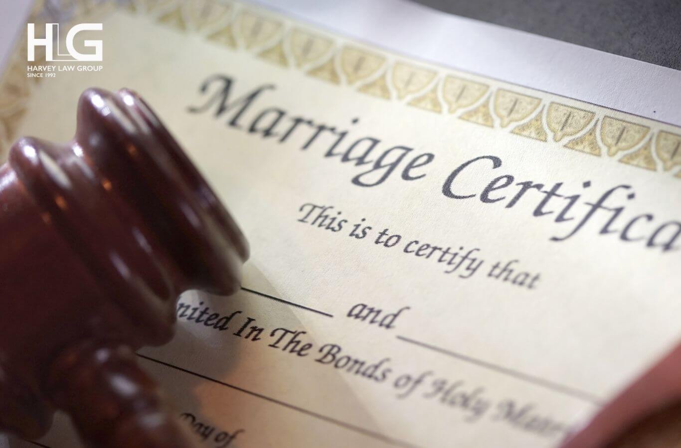 Hồ sơ nhân thân, nhập cảnh và tài chính được nộp kèm đơn I-485